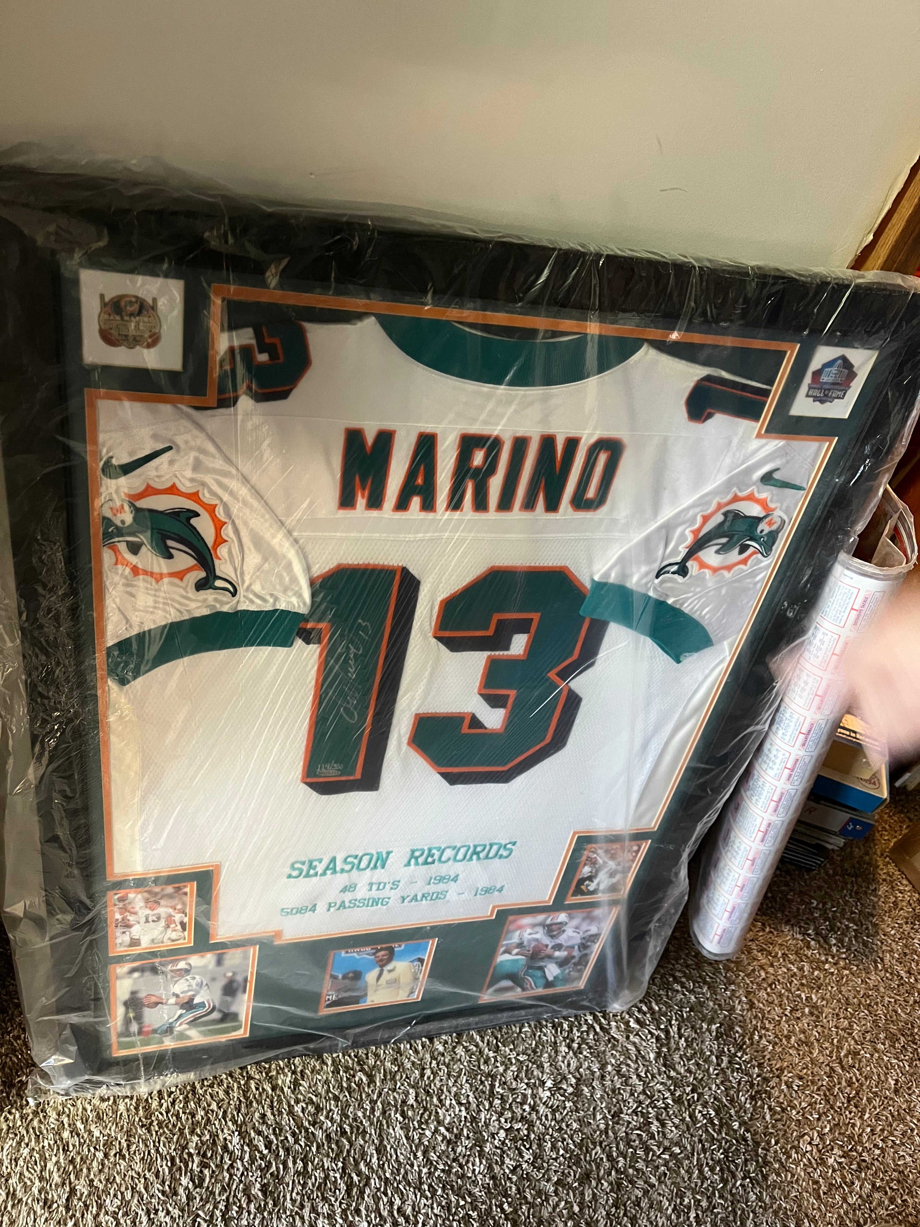 Dan Marino Plaque With Game Used Jersey Card Miami Dolphins 